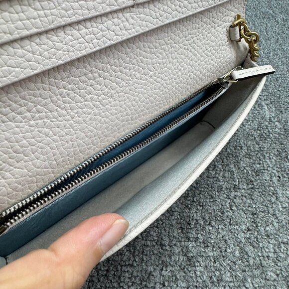 Gucci Leather Wallet on Chain 550-092225 - Picture 12 of 12
